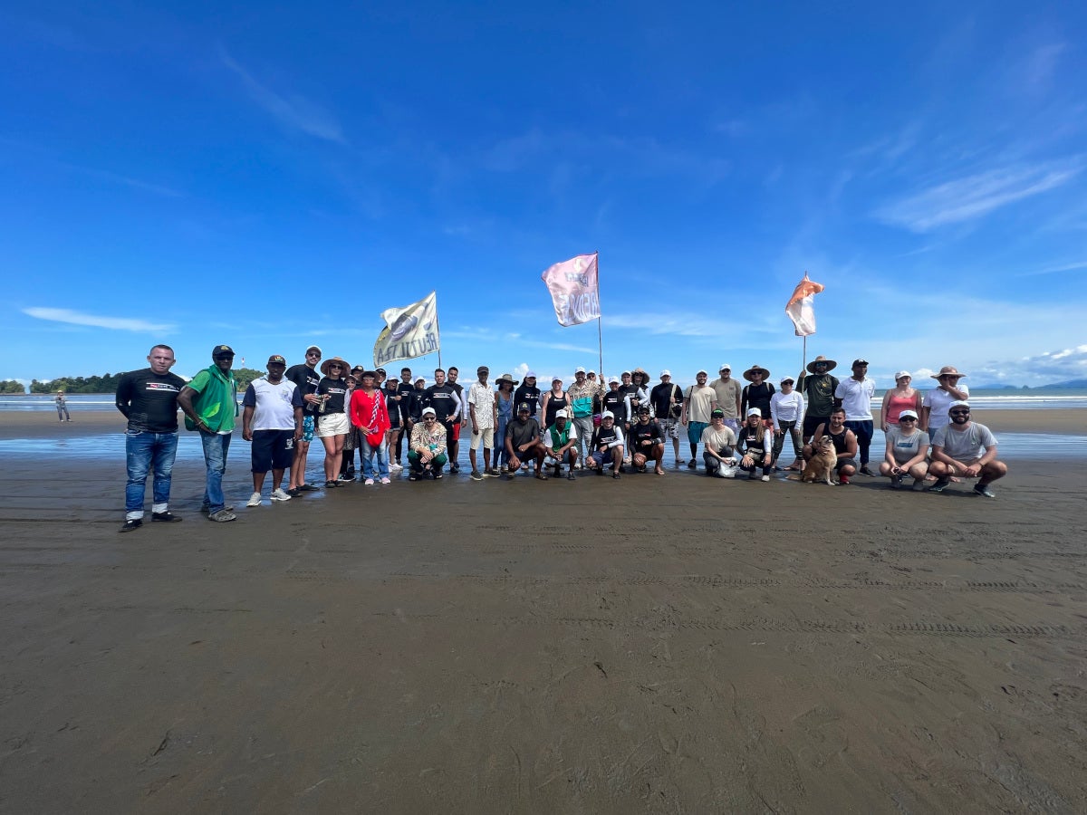 Grupo de personas que conforman Playa Limpia