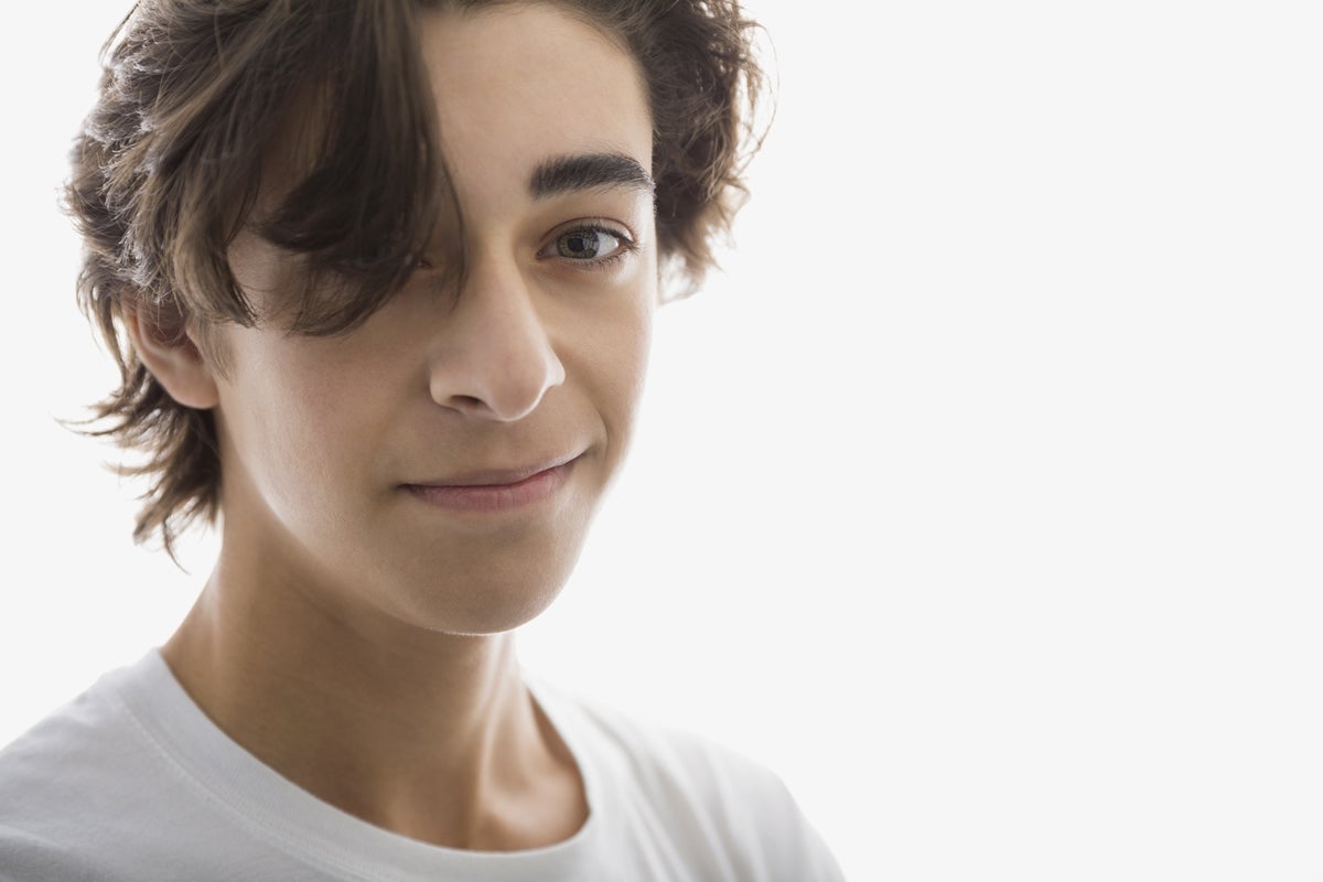 Joven involucrado en el mundo geek